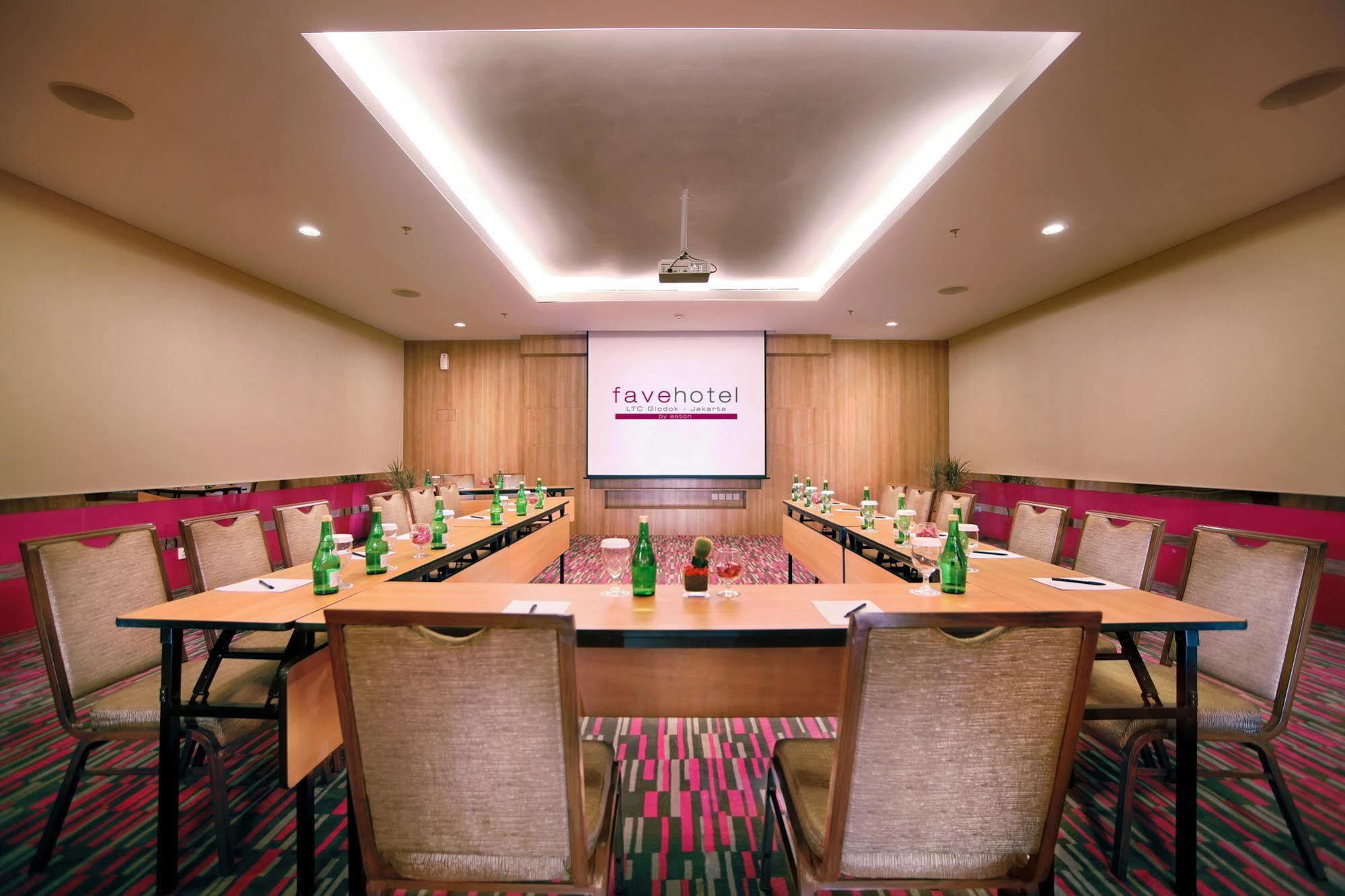 Favehotel Ltc Glodok Джакарта Екстериор снимка